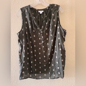 Liz Claiborne Olive Sleeveless Blouse with Pattern